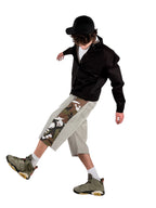 Camodenim shorts grigio uomo indossato dal modello vista laterale 