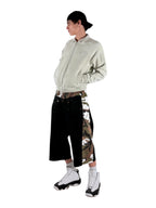 Camodenim shorts nero uomo indossato dal modello vista frontale 