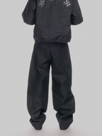 Classic pant denim mdcr uomo indossata dal modello vista posteriore 

