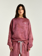 Crewneck rossa donna indossata dalla modella vista frontale 