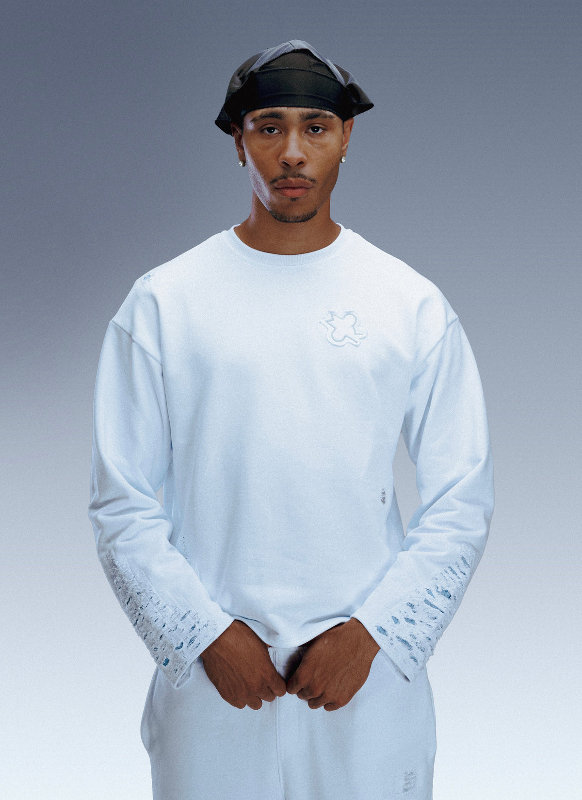 DISTRESSED LONG SLEEVE
