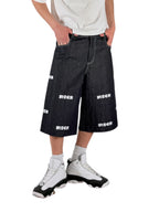MDCR shorts indossato dal modello vista frontale 