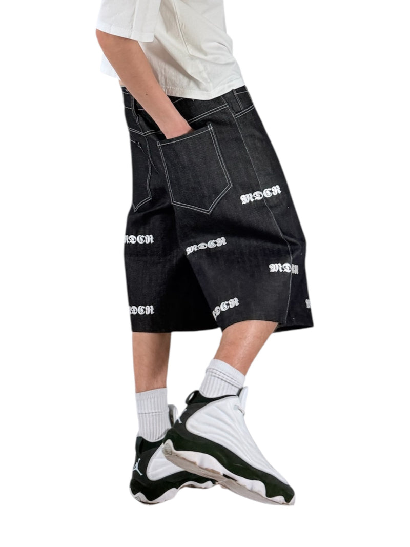 MDCR shorts uomo indossato dal modello 