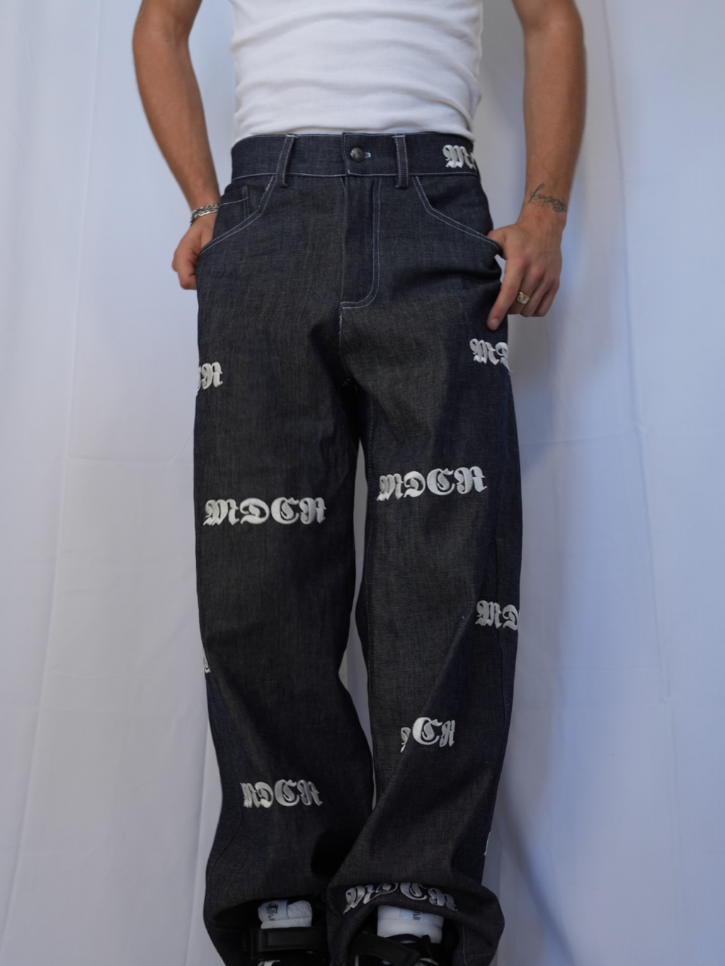 Pnatalone mdcr denim uomo vista frontale 